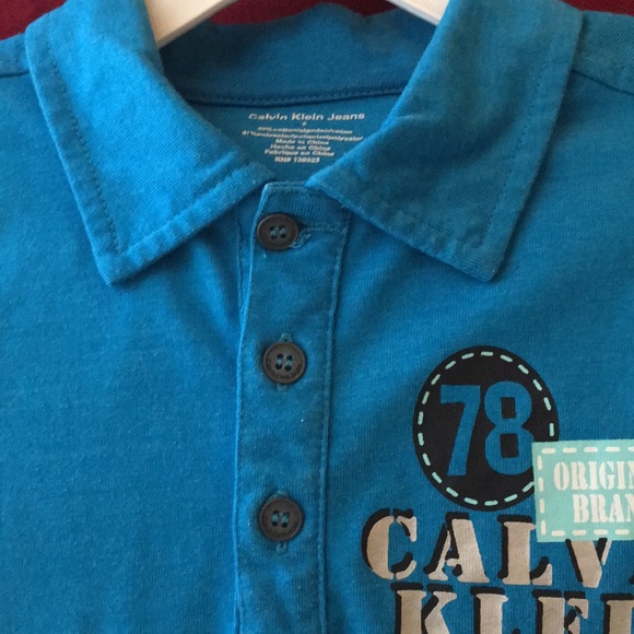 Calvin Klein Boys 2 piece Set - Picture 2 of 8